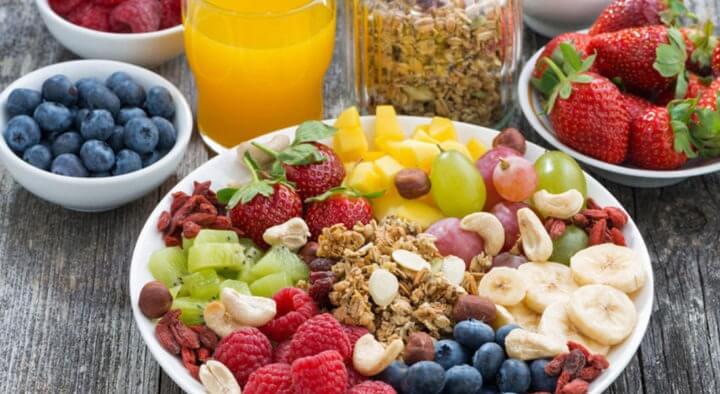 Varios ejemplos de dietas saludables para un futbolista 