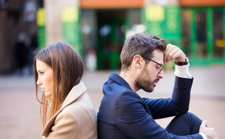 Controlar las emociones de tu pareja es un hábito tóxico