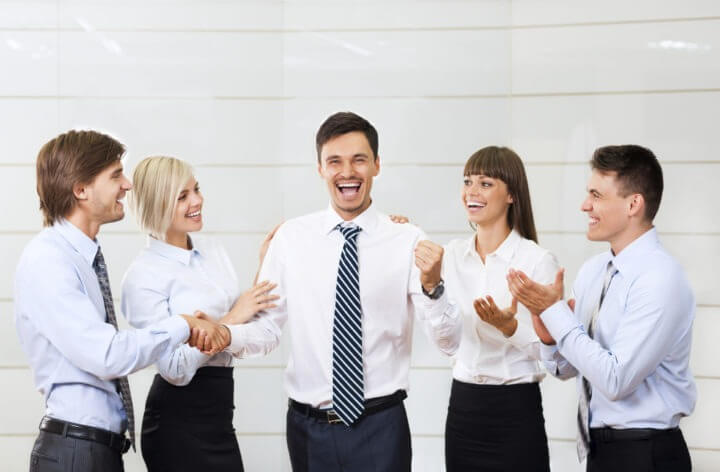 Cómo fortalecer la confianza de los empleados con su jefe