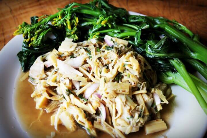 La sopa de fideos de pollo tiene propiedades antiinflamatorias
