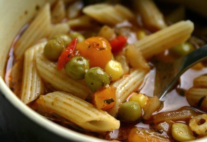Receta de sopa de fideos con vegetales