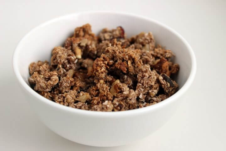 La granola preparada en casa es un buen snack vegano