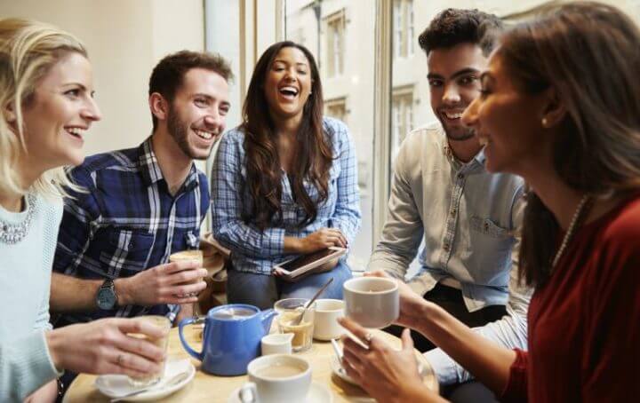 Amigos que te ayuden con la desintoxicación de redes sociales