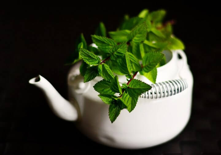 El té de menta ayuda a conciliar el sueño
