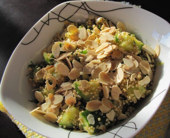 Ensalada de quinoa y almendras