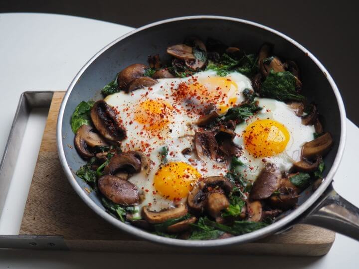Huevos salteados con verduras