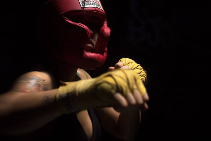 Hacer boxeo de sombra en casa