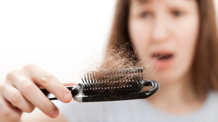 ¿Cómo evitar el adelgazamiento del cabello?
