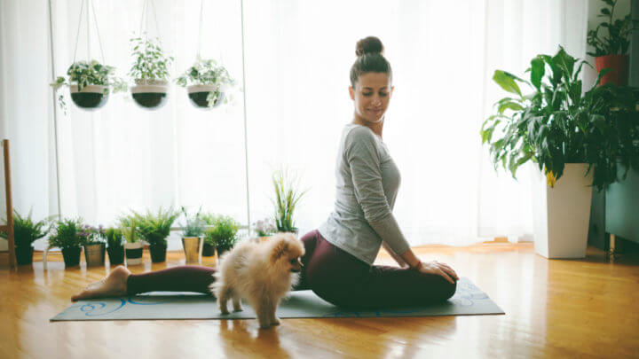 Cómo practicar Bikram Yoga en casa