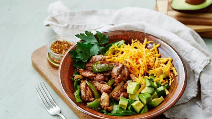 Cómo preparar una ensalada cetogénica