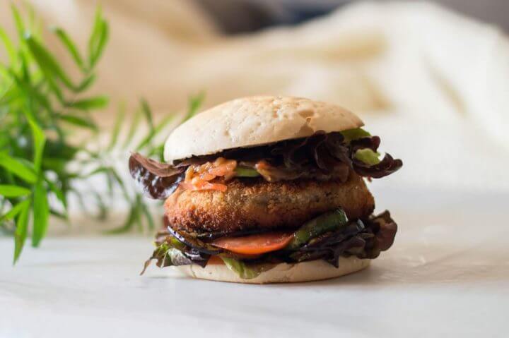 Ingredientes para preparar hamburguesas de Portobello a la parrilla