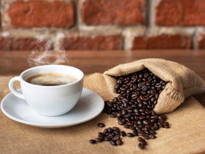 El café instantáneo tiene más acrilamida