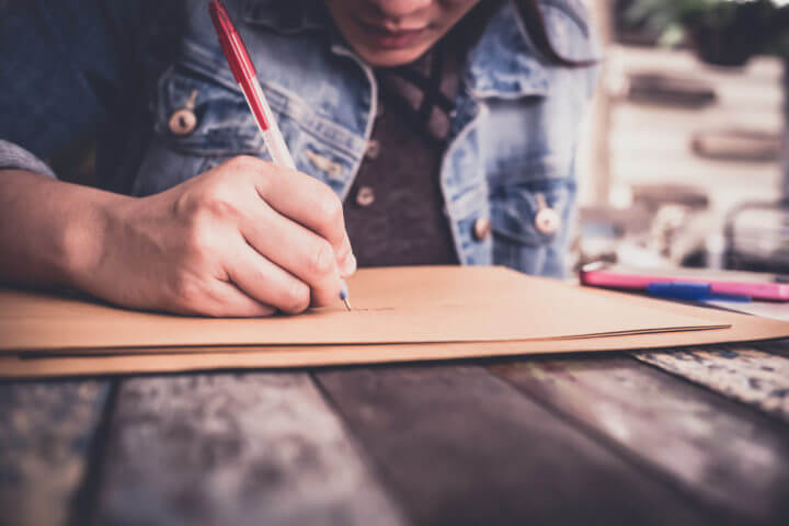 Elaborar un plan para sobrevivir a las celebraciones familiares