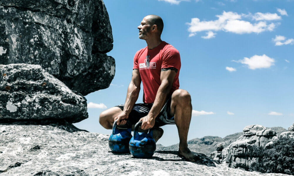 Ejercicios y rutina de entrenamiento con superseries para ganar masa muscular