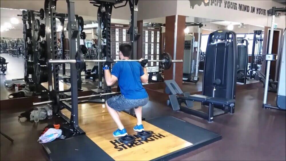 ejercicios con barra para ganar músculo