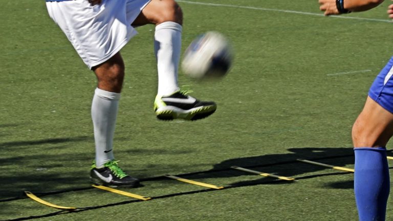 entrenamiento de agilidad para futbolistas