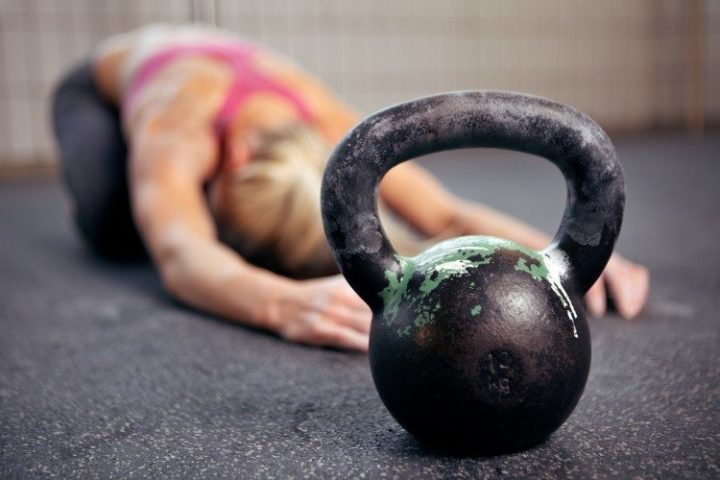 ejercicios funcionales con kettlebells