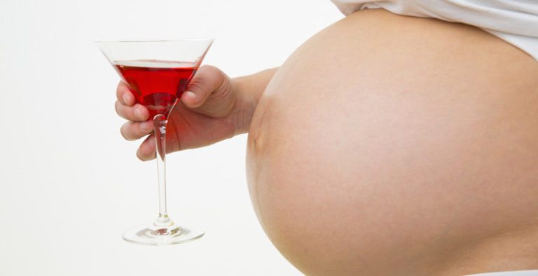 Cantidad de alcohol que puedes tomar durante el embarazo