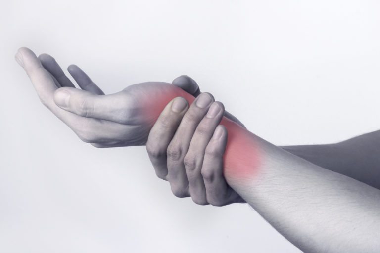 Cómo prevenir el dolor de muñecas entrenando