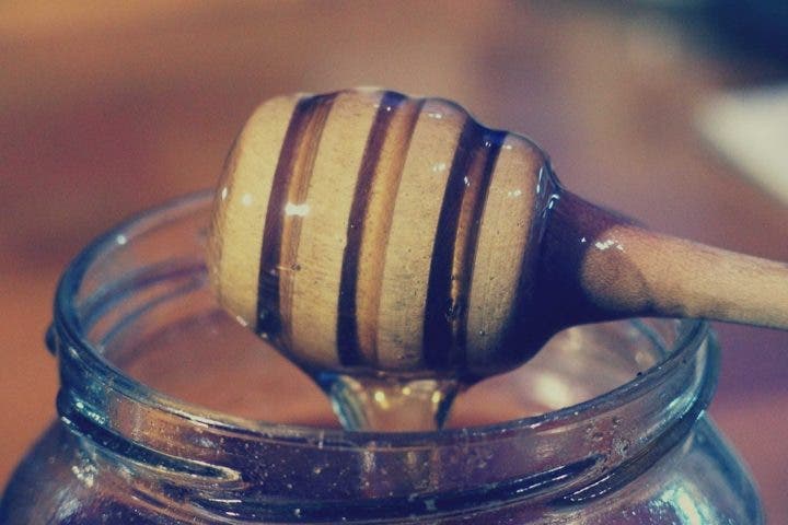 5 Beneficios de la miel — Casa Perris