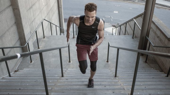 ¿Cuánto debe durar una rutina HIIT?