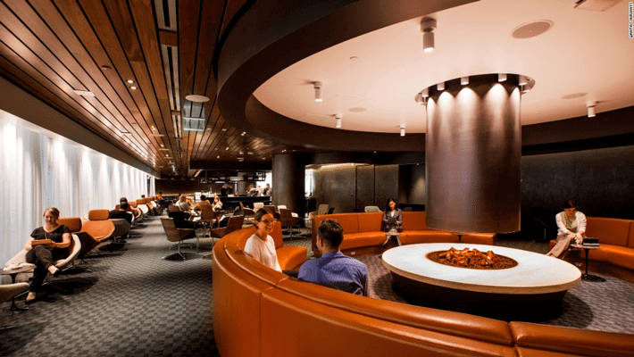 Cómo tener acceso a las cafeterías de los aeropuertos sin pagar demasiado