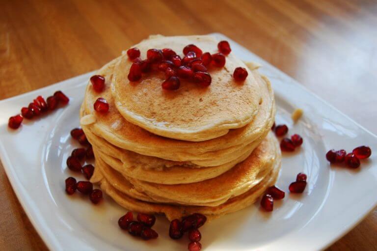 5 recetas fáciles de tortitas que no te harán subir de peso