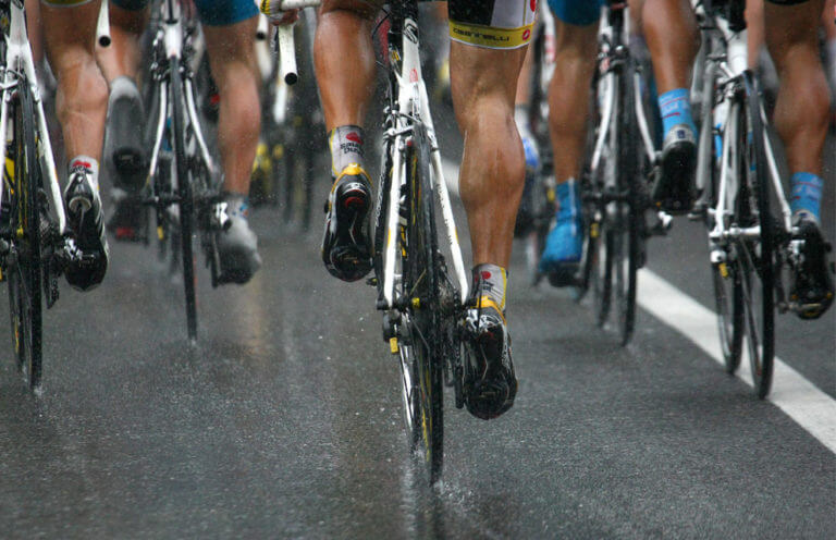 Qué hacer durante una tormenta en ciclismo