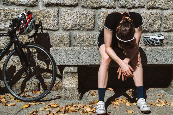 Maneras de superar bloquemos mentales en rutinas de ciclismo
