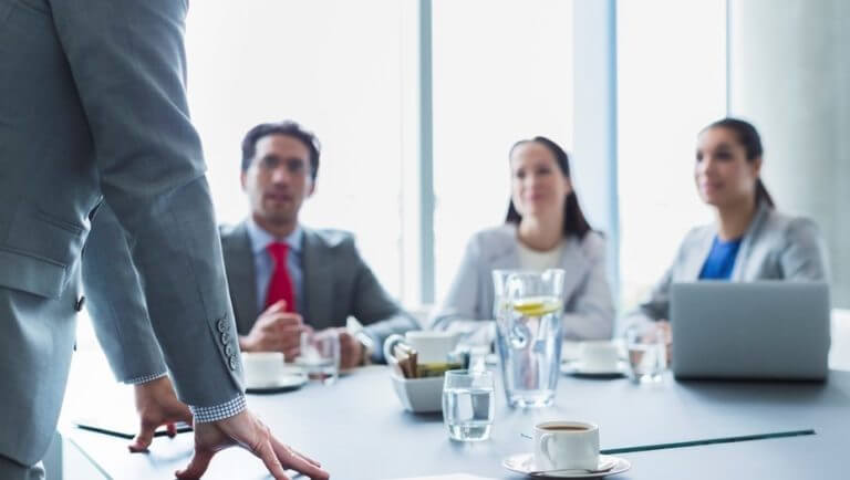 Cosas que un buen líder no dirá en una reunión