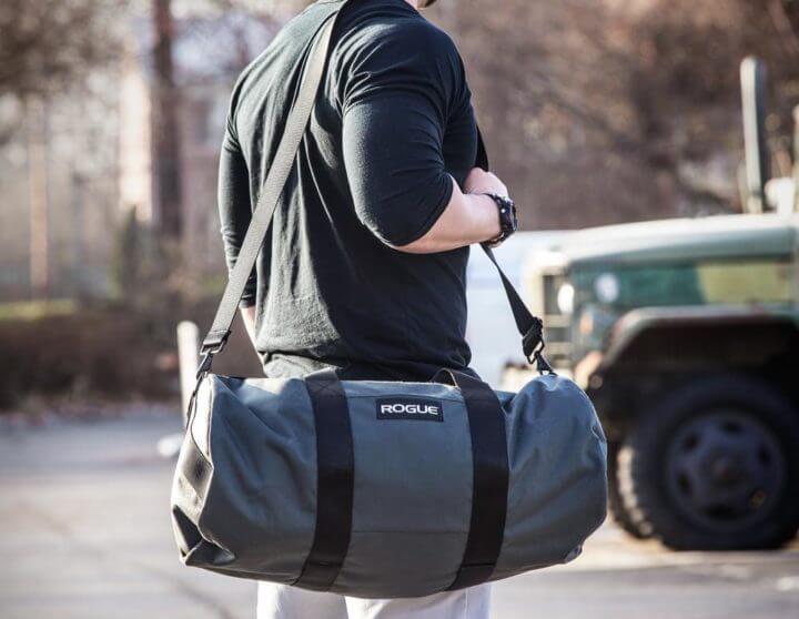 5 cosas que debes llevar en tu mochila de gimnasio