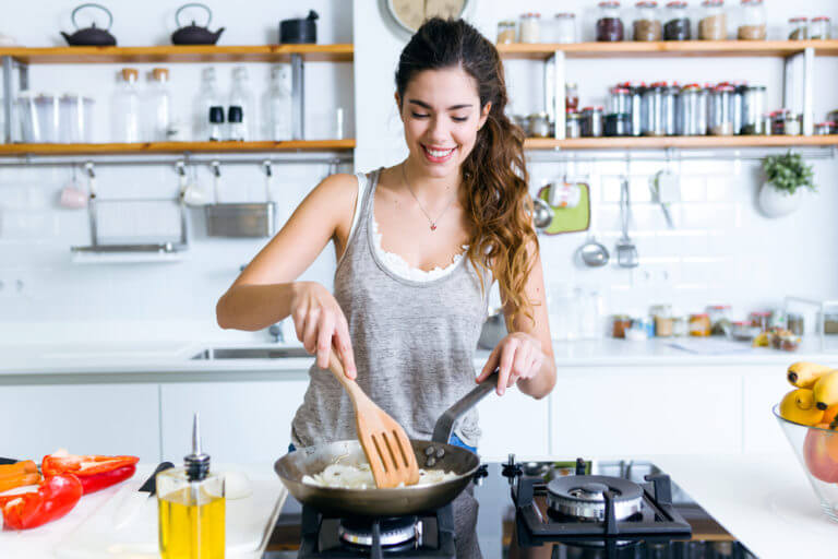 ¿De qué forma afecta la cocción a los alimentos?