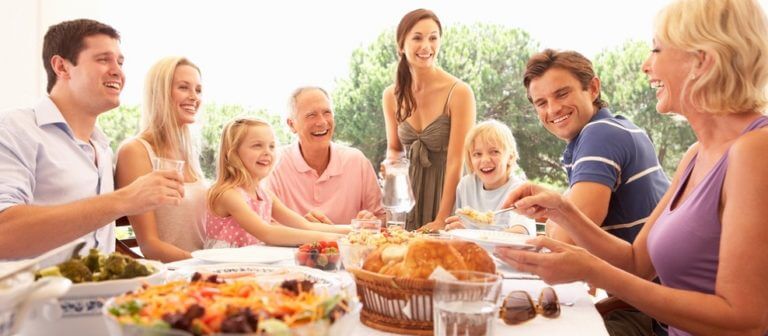10 maneras para no excederte en calorías los fines de semana