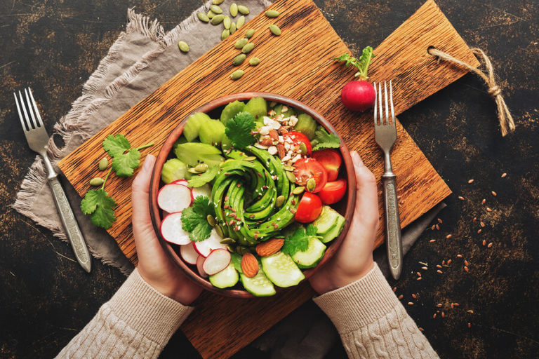 Cómo perder peso saludablemente con una dieta vegana