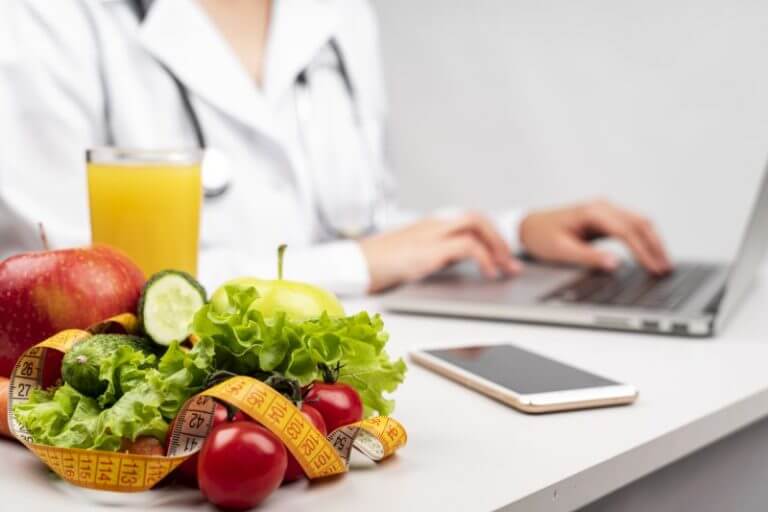 ¿Cuál es la diferencia entre un dietista y un nutricionista?