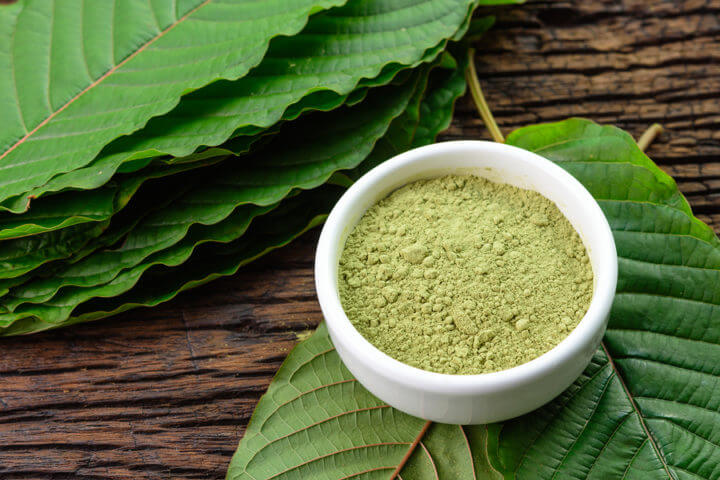 ¿De donde proviene el Kratom?